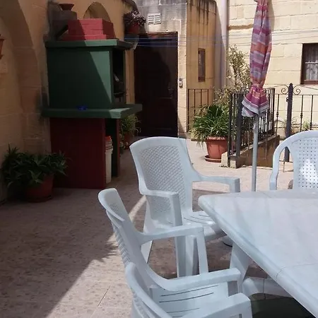 4 Bedroom Farmhouse With Private Pool In Island Of Gozo 公寓 *