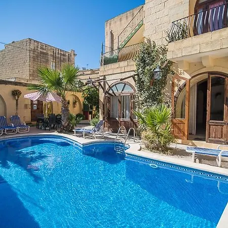 4 Bedroom Farmhouse With Private Pool In Island Of Gozo 公寓